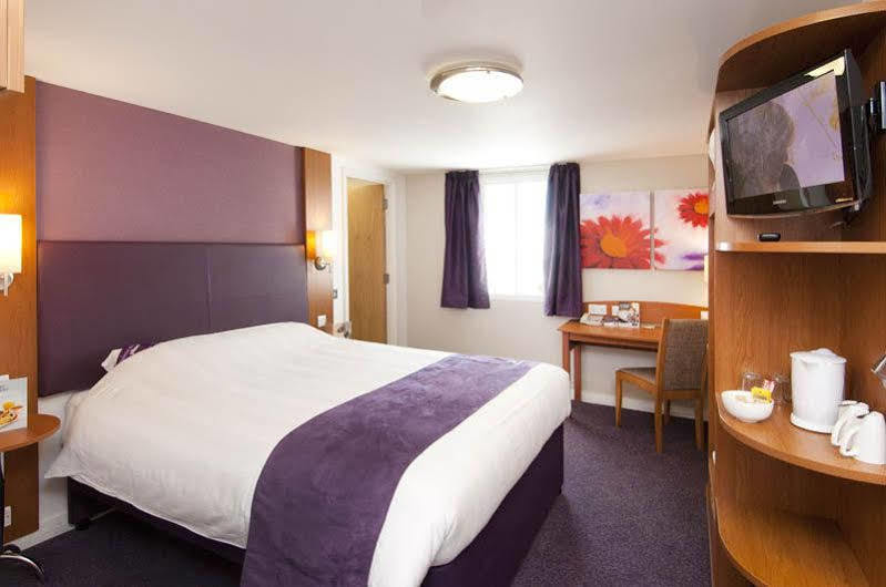 Premier Inn Colchester Eksteriør billede